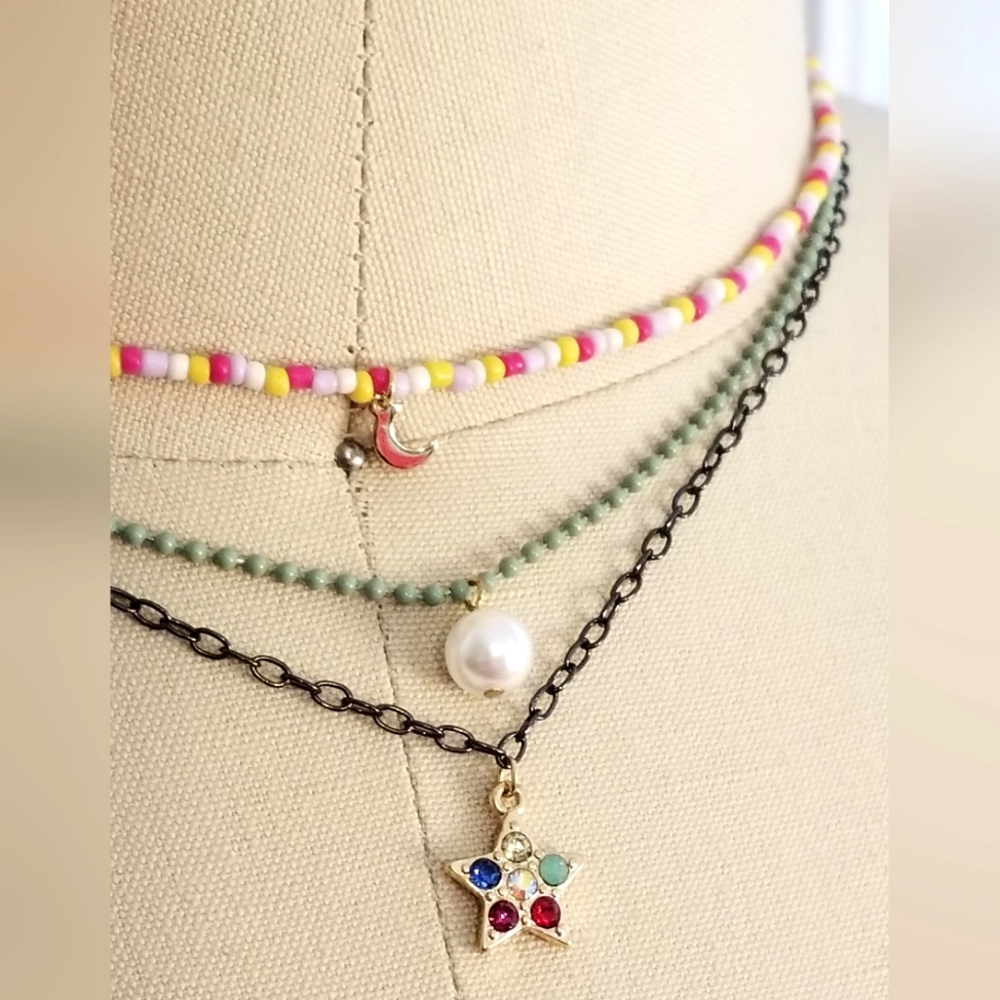 NEW W TAGS  Oh Hello 3 stacked chains w pearl moon & star ⭐ beaded 18" necklace